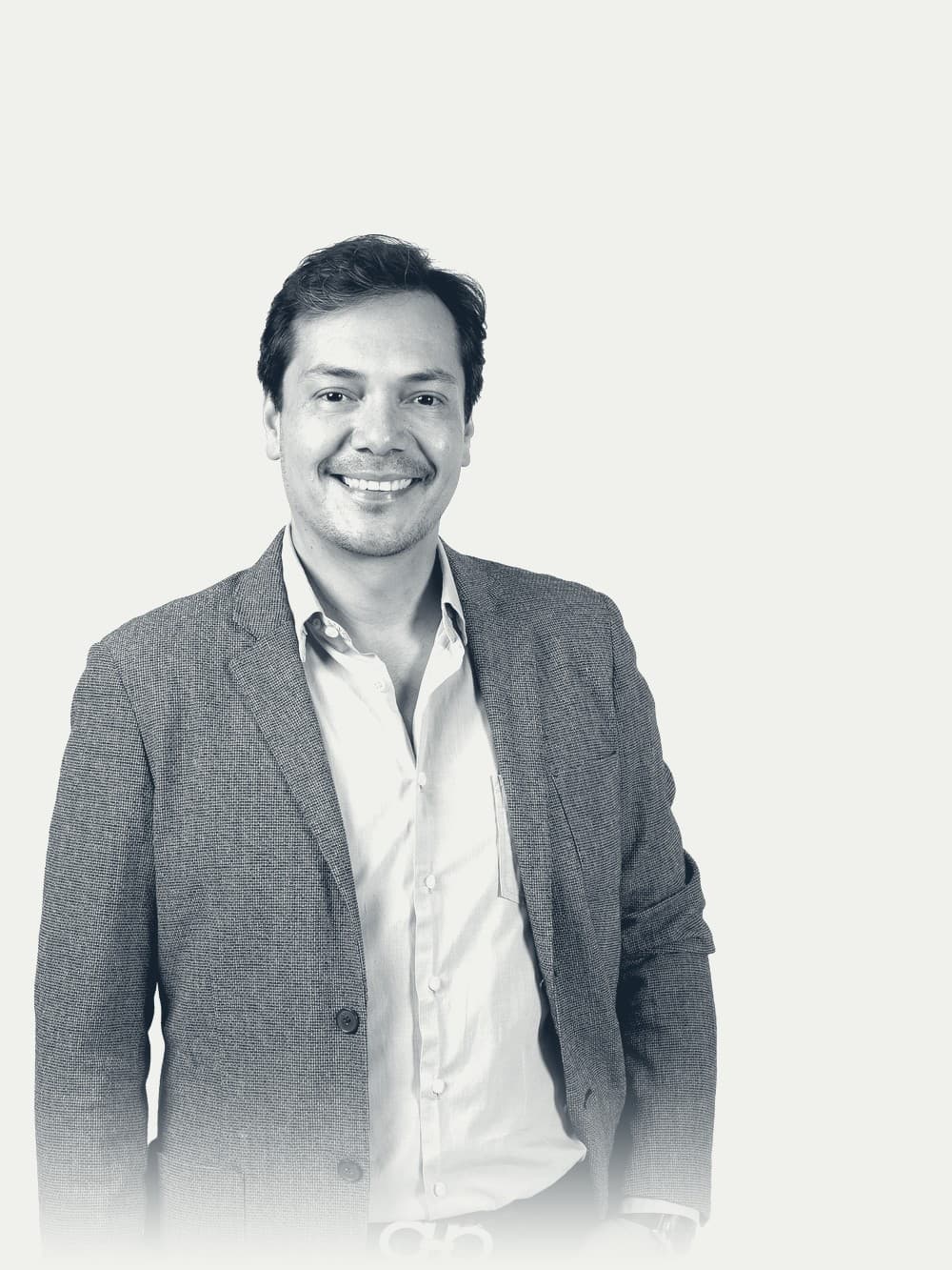 Dr. David Alcántar Sánchez en su consultorio